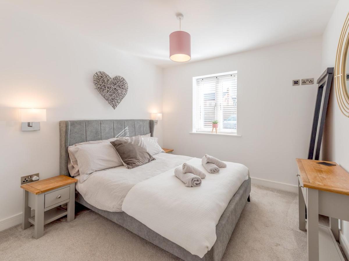 Pass The Keys 1 Bed Albury Contemporary Apartment With Secure Parking Shrewsbury Ngoại thất bức ảnh